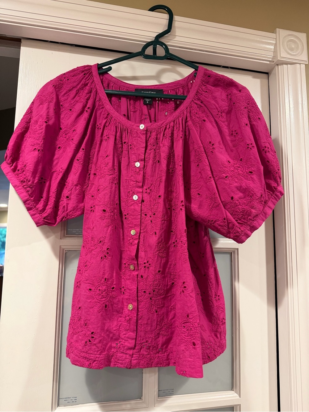 Karen Kane Fuchsia Eyelet Button-Front Puff Sleeve Top